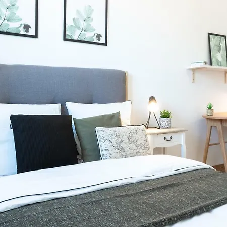 Bel Appartement 3 Chambres, Calme, Spacieux, Wifi アパート *