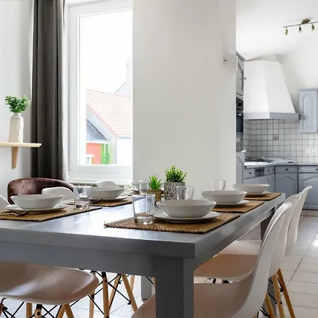 Bel Appartement 3 Chambres, Calme, Spacieux, Wifi