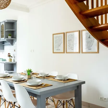 Bel Appartement 3 Chambres, Calme, Spacieux, Wifi アパート サン・ナゼール