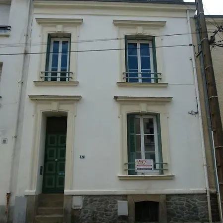 Bel Appartement 3 Chambres, Calme, Spacieux, Wifi アパート